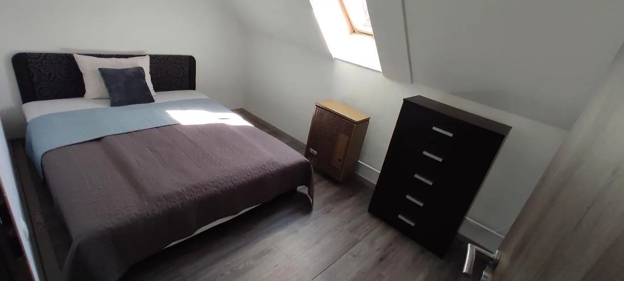 Timar Apartman Eger Kwatera prywatna